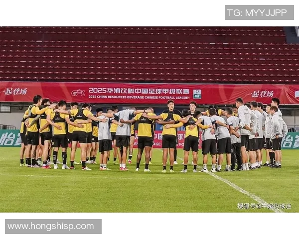 中超赛季中段换帅潮涌现，多队调整战术风格