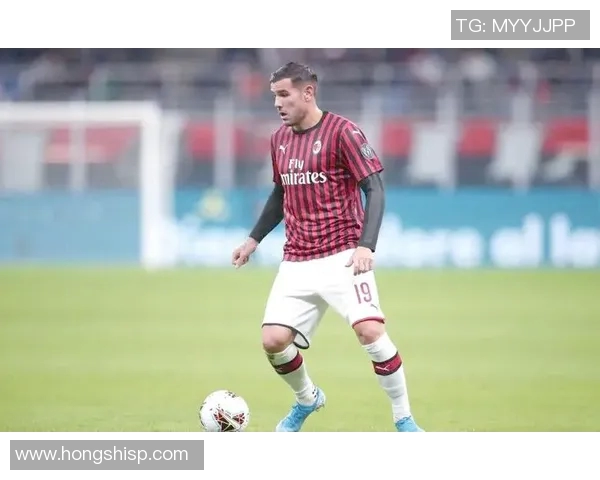 AC米兰球员荣膺月度最佳奖项实至名归展现卓越表现